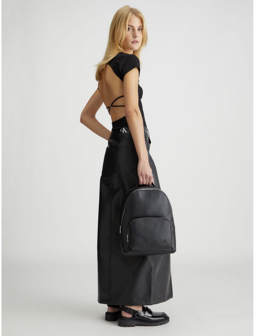 CARTERA DE CUERO PARA MUJERES CK