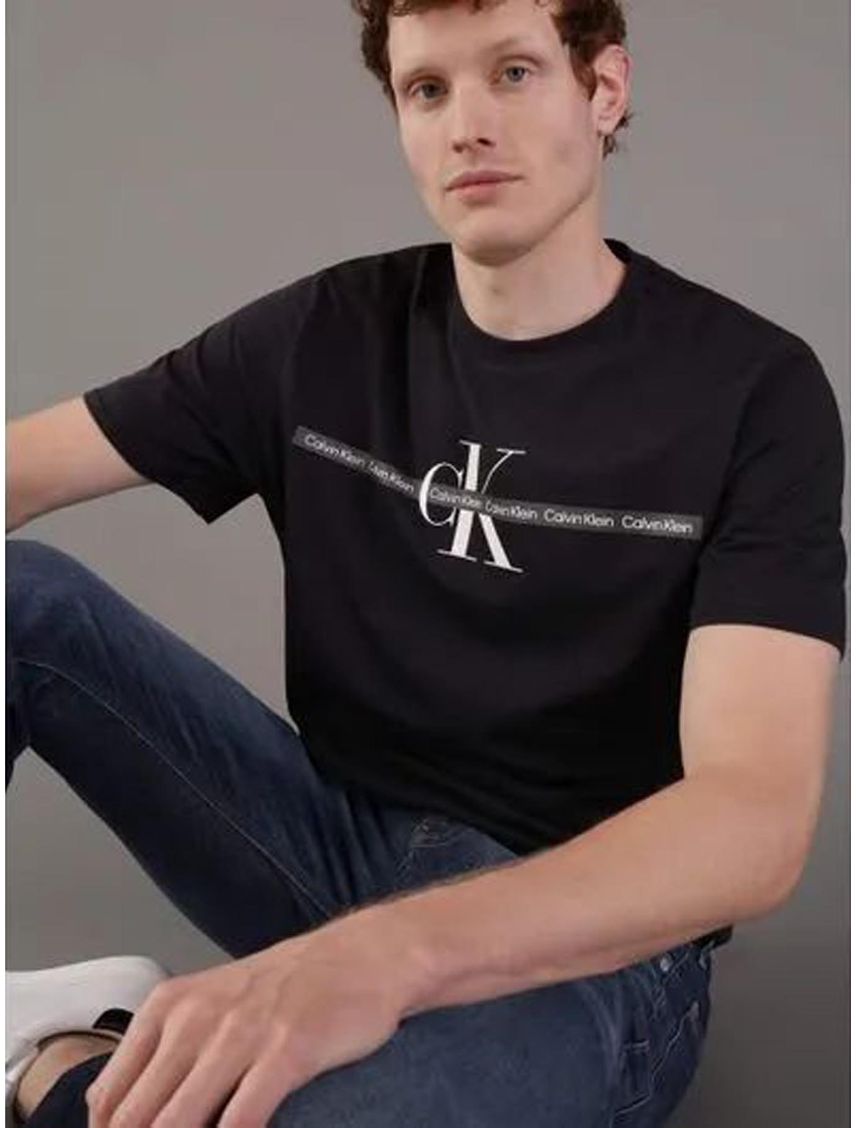 CAMISETA SS TAPE REPEAT LAYERED LOGO CK