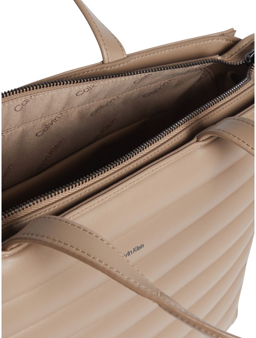 CARTERA LINE QUILT MEDIUM TOTE