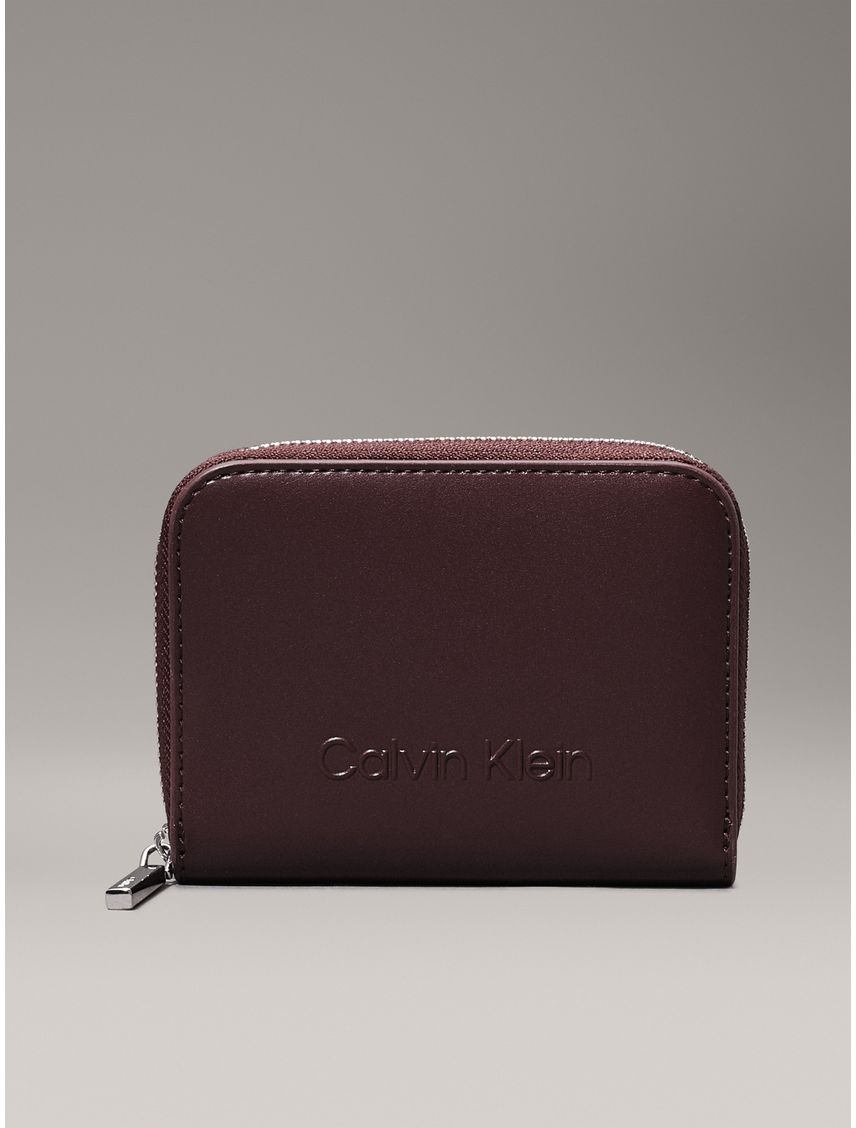 BILLETERA EMBOSSED LOGO ZIP MD WALLET CK