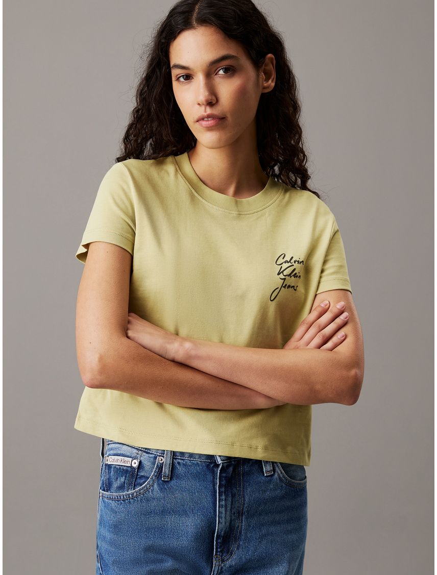 CAMISETA SCRIPT INSTITUTIONAL BABY TEE CK