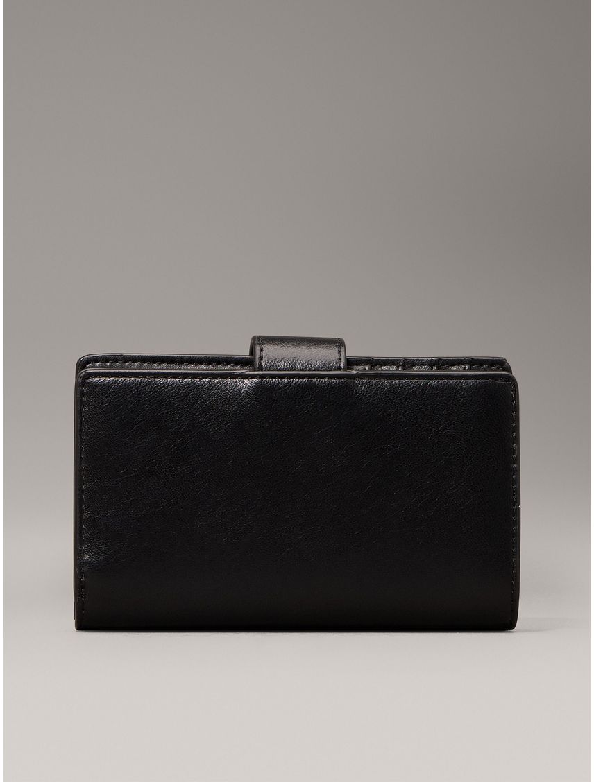 BILLETERA HARDWARE SNAP MEDIUM BIFOLD