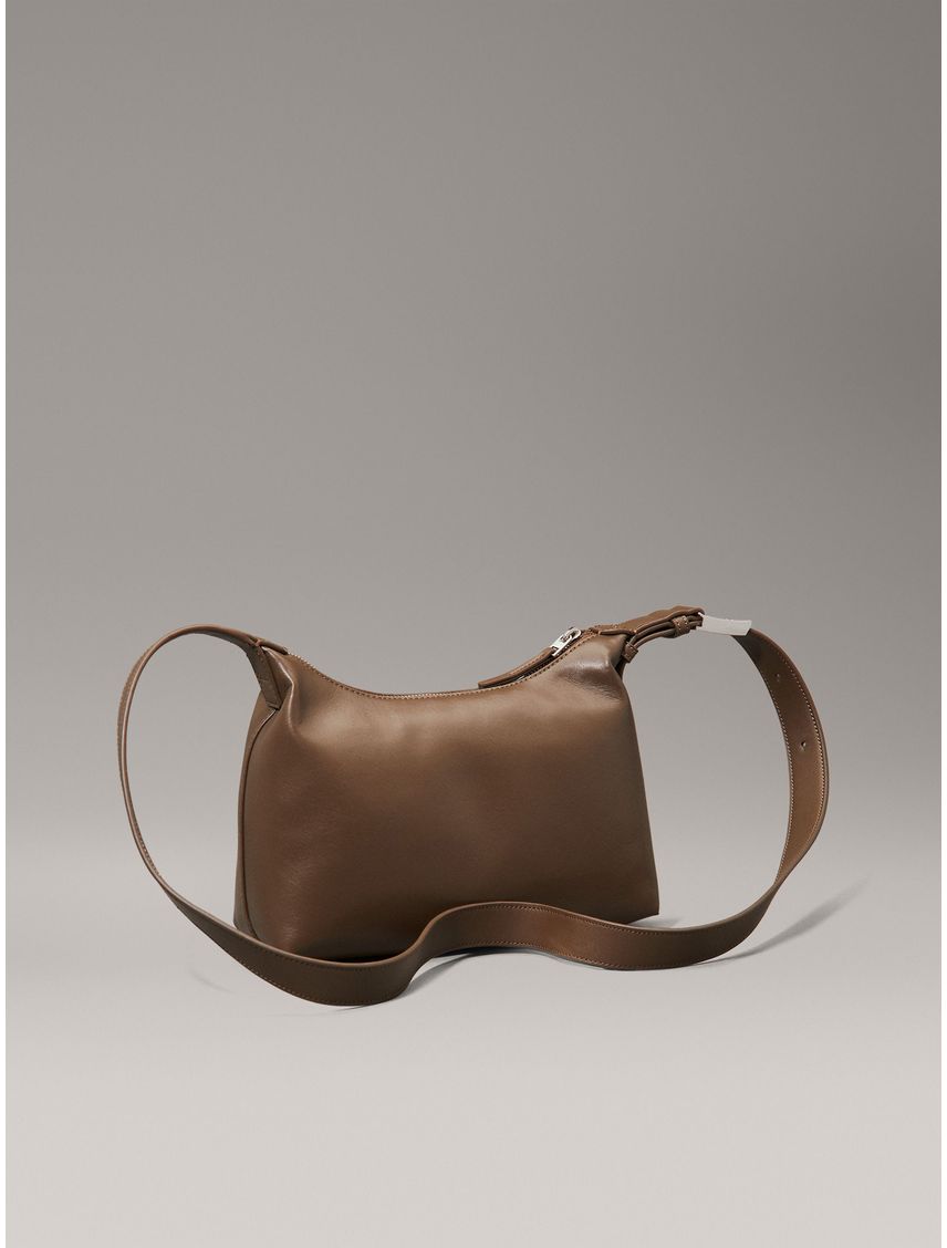 CARTERA HARDWARE STRAP MEDIUM CROSSBOD CK