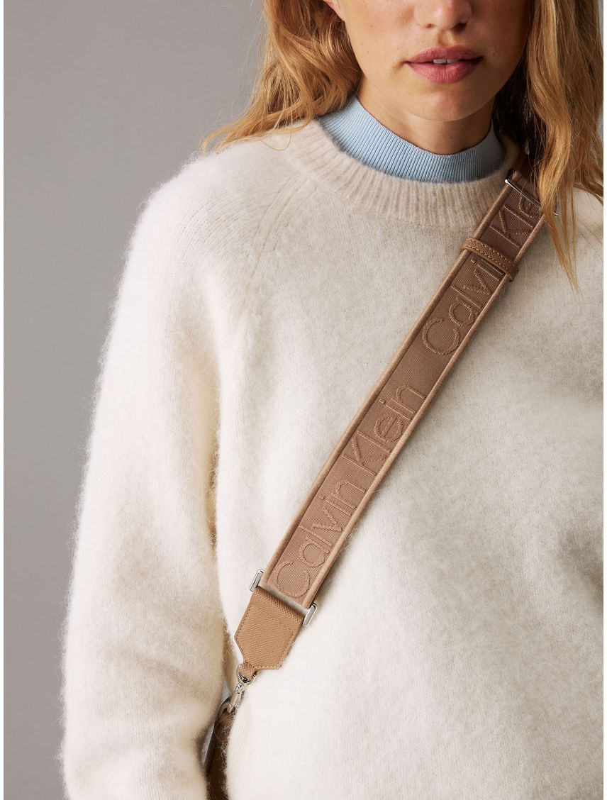 CARTERA CK MUST SMALL BUCKET_CAVIAR