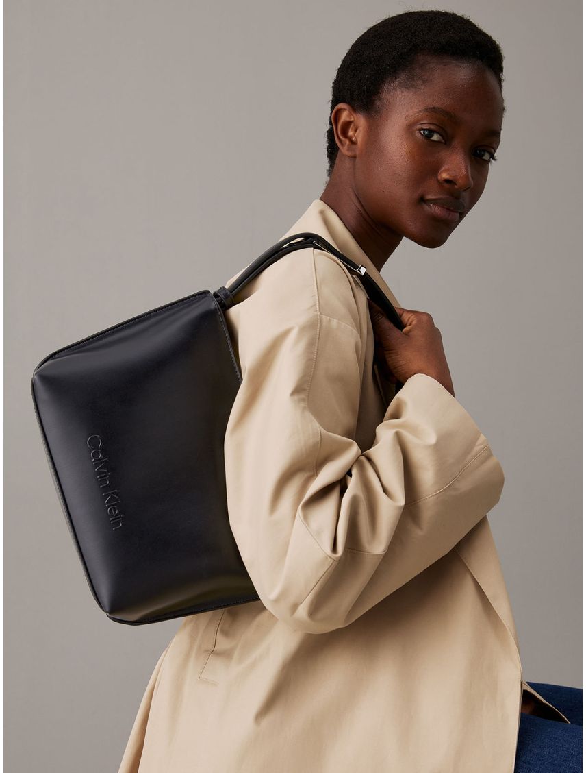 CARTERA EMBOSSED LOGO SMALL TOTE