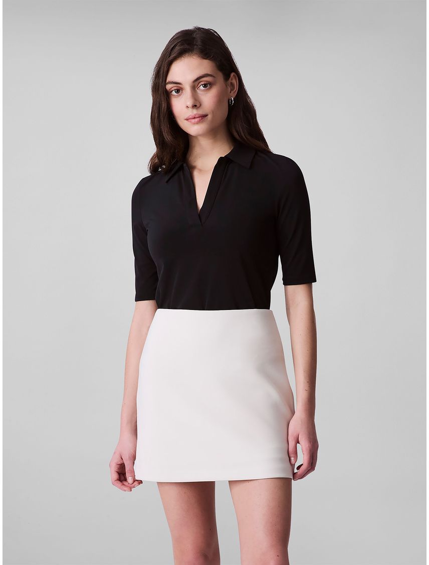 Polo clásico con cuello abierto CK