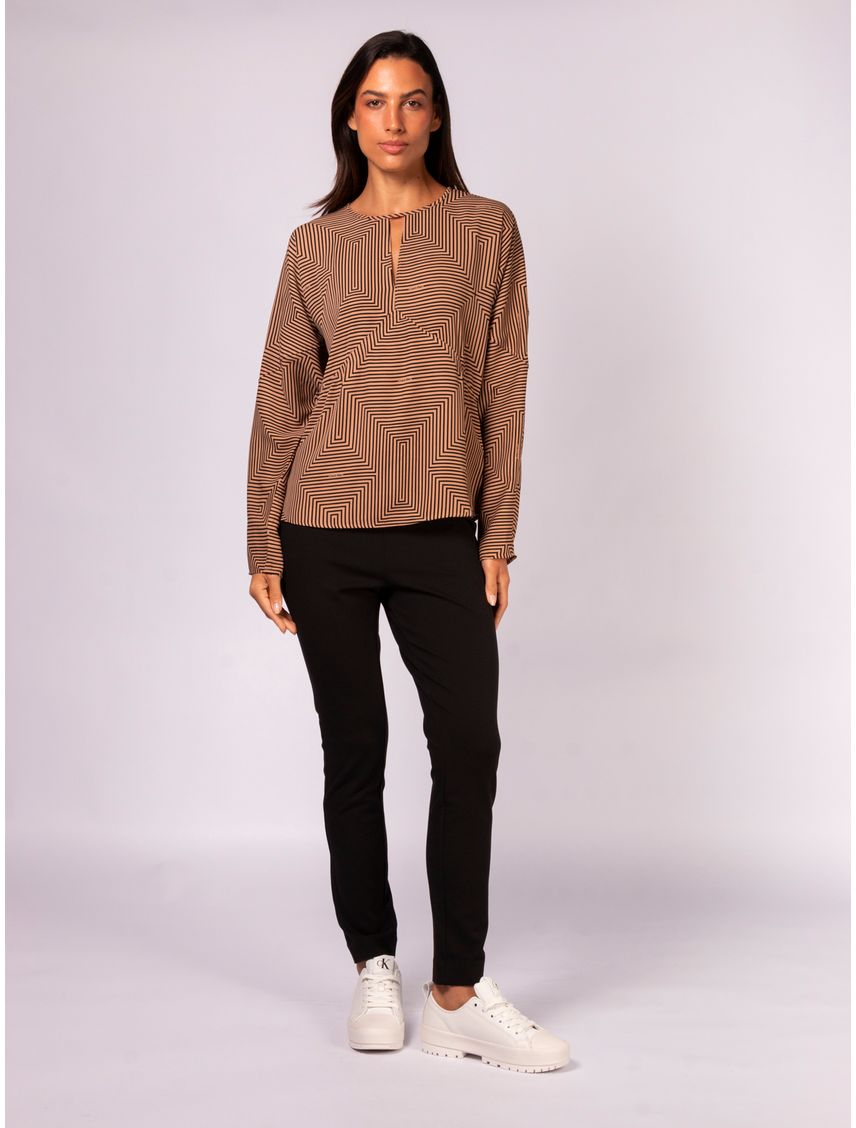 BLUSA PRINTED POLY CDC V NECK LS PAN